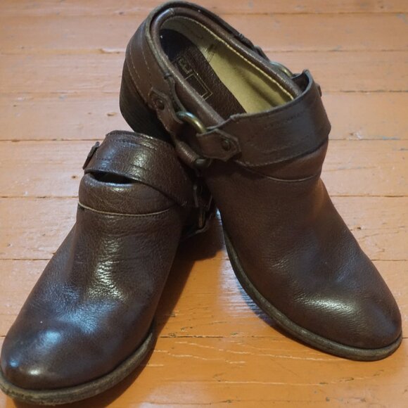 Frye Shoes - FRYE Clogs/Mules Belted Harness Western Bike Women's 9B Brown Leather